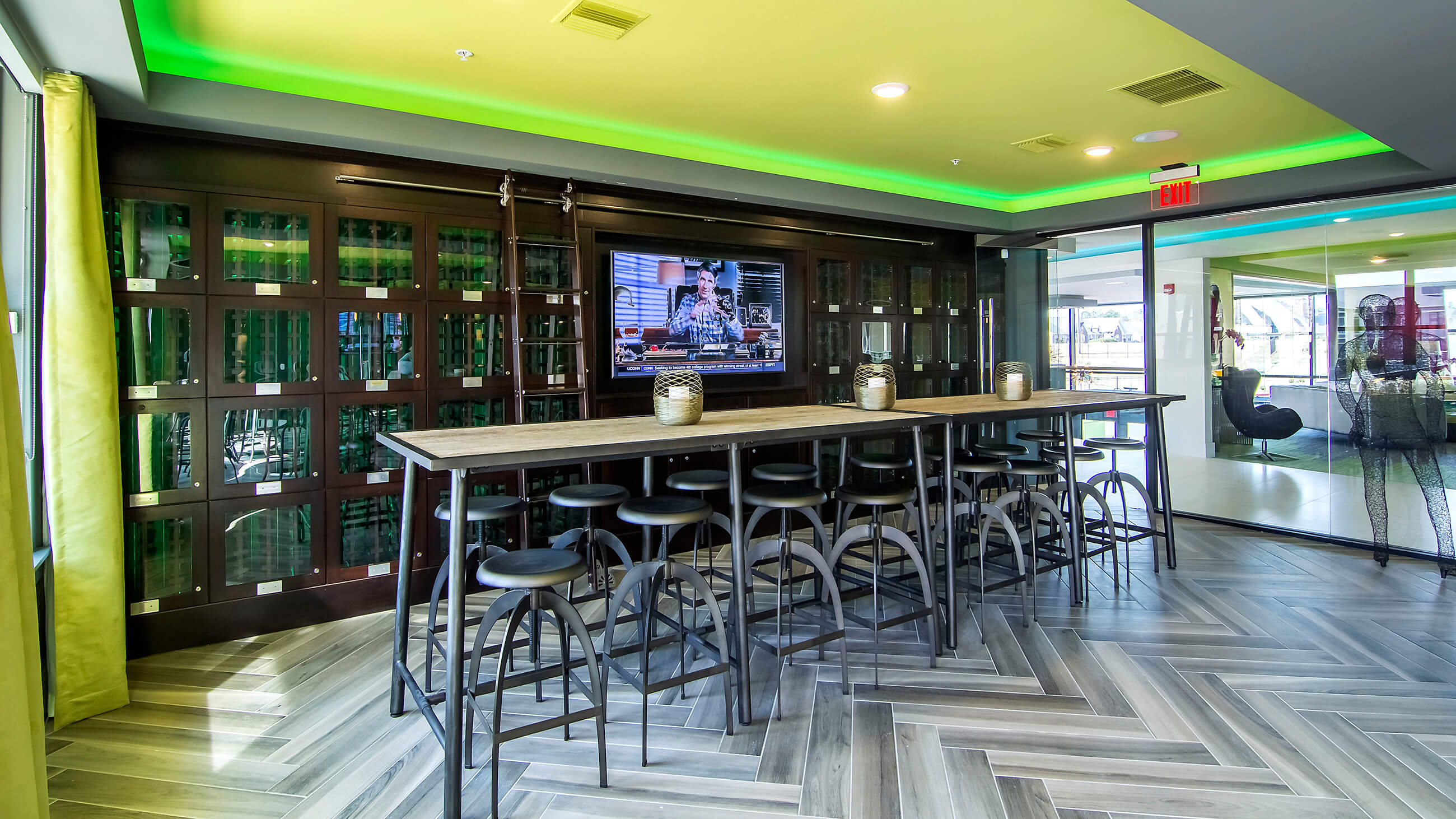 Bowman Pointe - Monitor