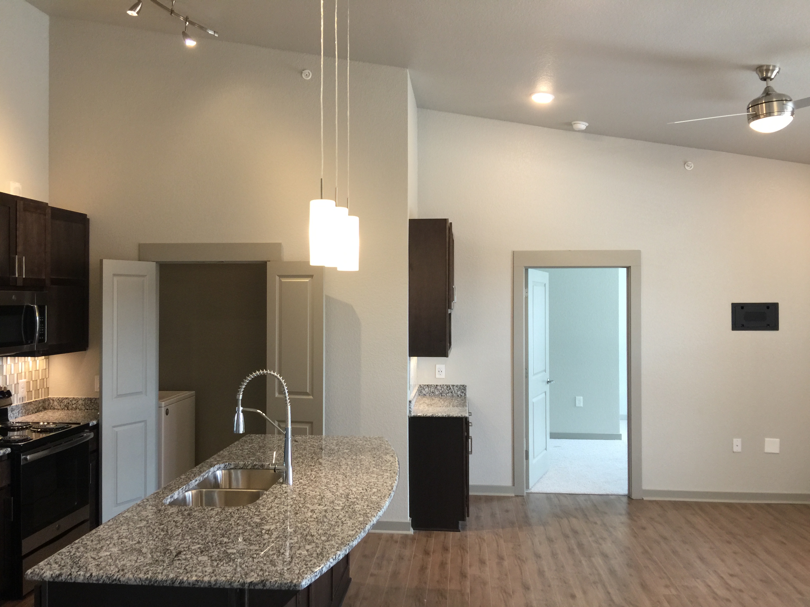 Bowman Pointe - Room